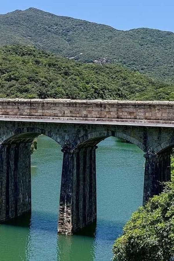 大潭水塘石橋 (Tai Tam Reservoir Stone Bridge)